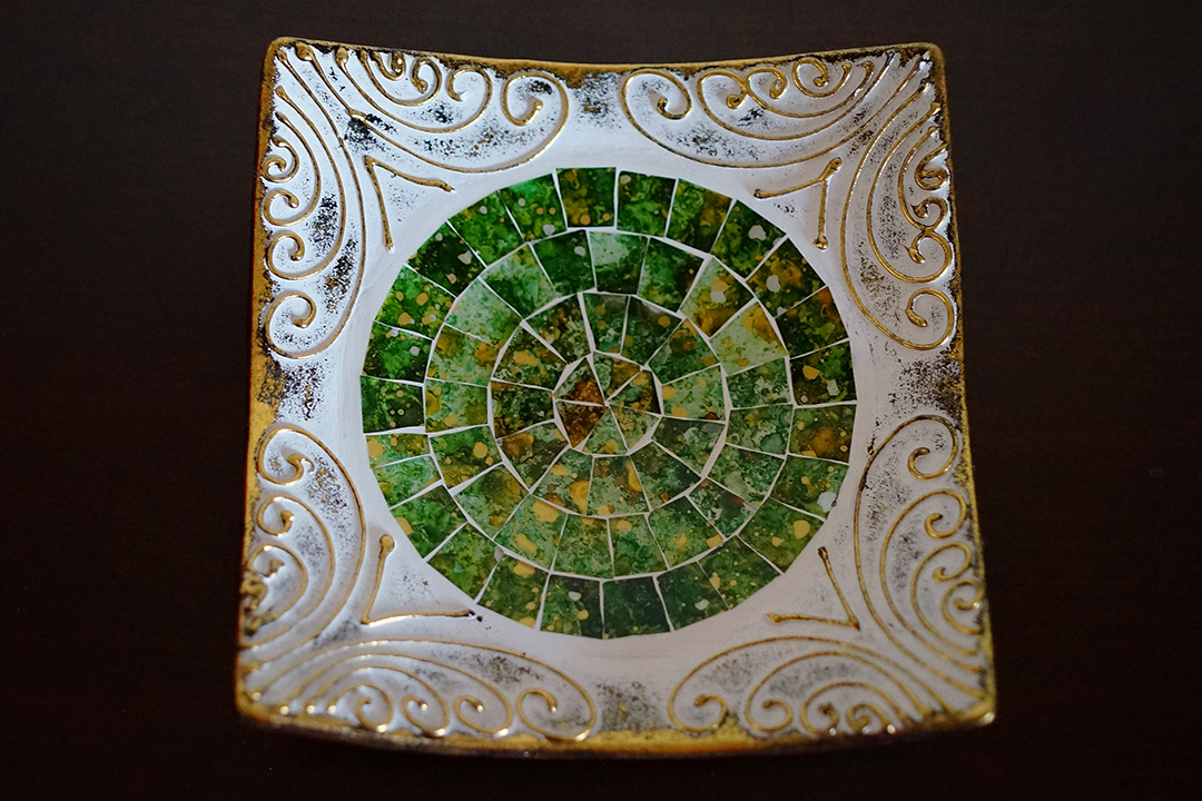 FRENCH Greece, Decorative Plates Green
