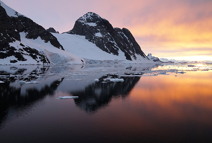 About Red Karawana, Antarctica