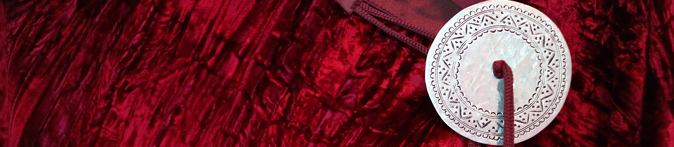 黎巴嫩, 红色披肩