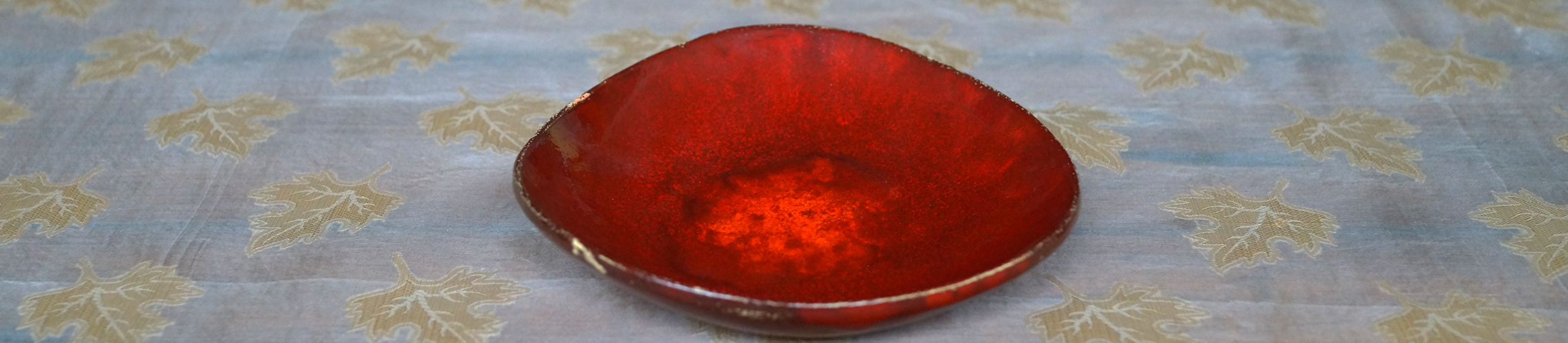 波兰, 红色装饰盘