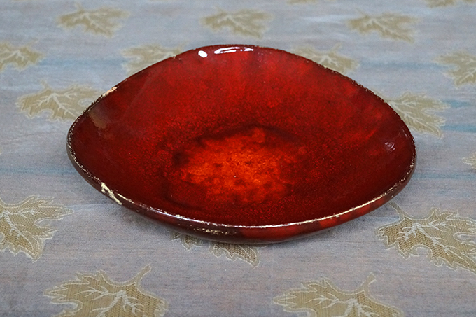 Polska, Czerwony Talerz Ceramiczny