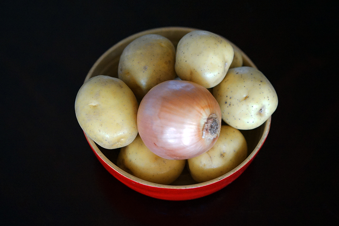 Yukon Gold Potatoes, Onion