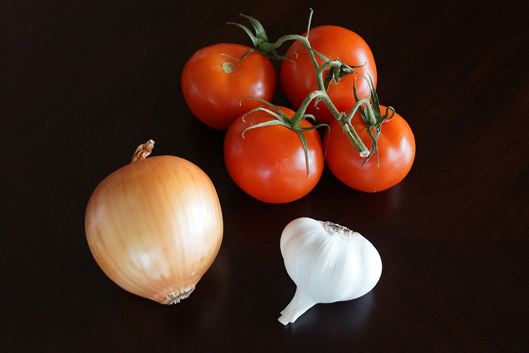 Tomatoes, Onion, Garlic