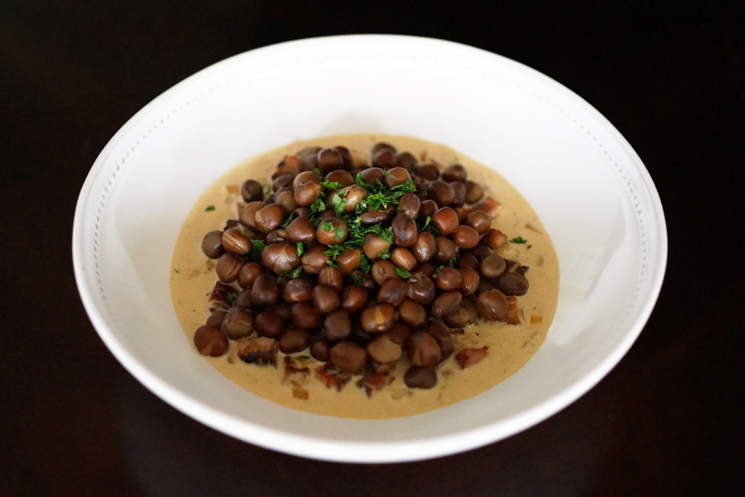 Łotwa, Pelēkie Zirņi (Szary Groszek)