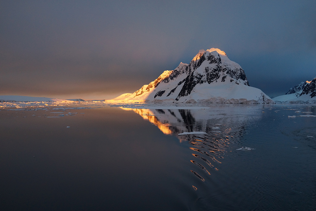 Antarctica, Lemaire Channel