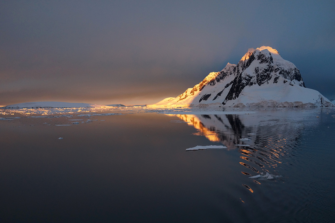 Antarctic Glaciers, Lemaire Channel