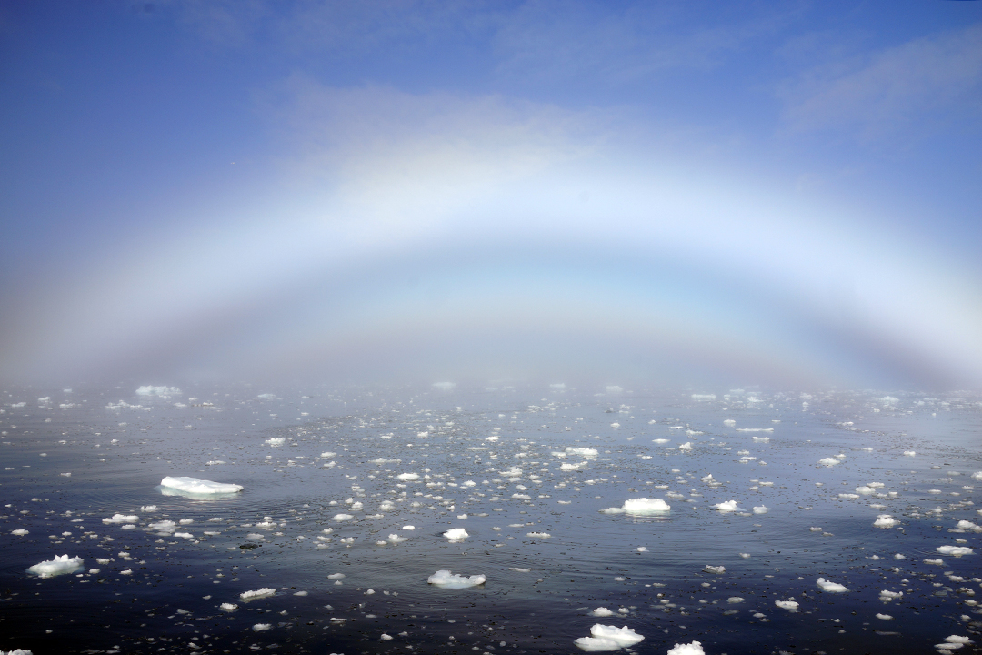 Greenland, Disko Bay, Cloudbow